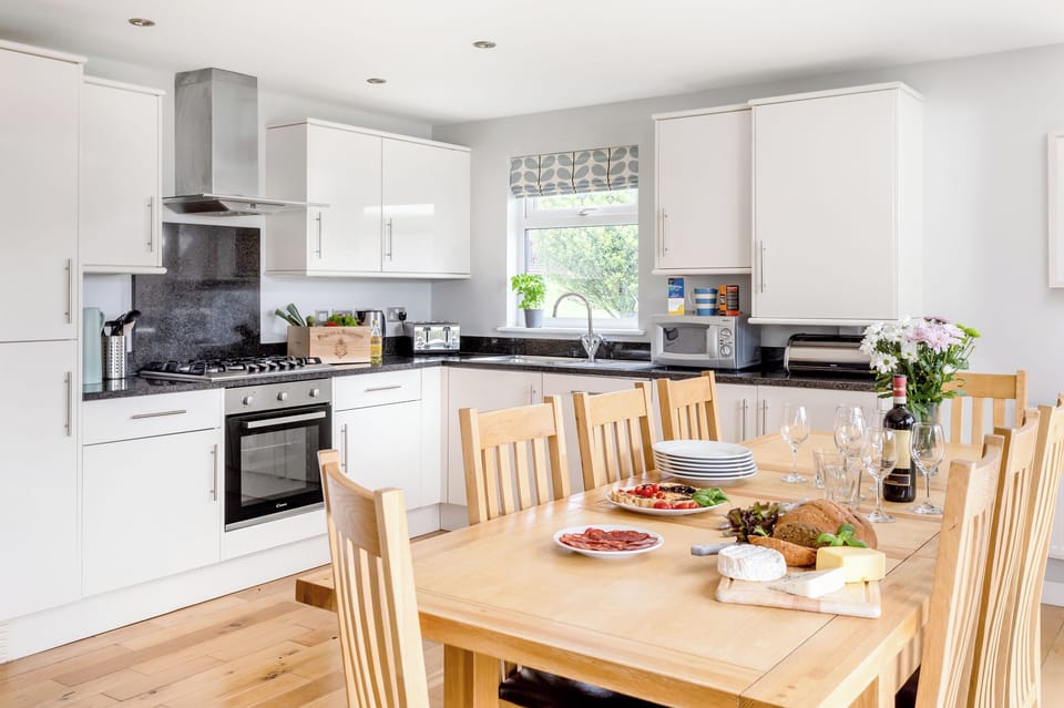Fridge, dishwasher, electric kettle, toaster