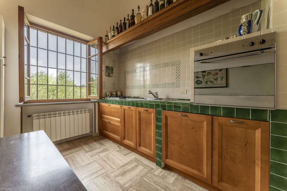 Autumn, Kitchen, Spring, Summer