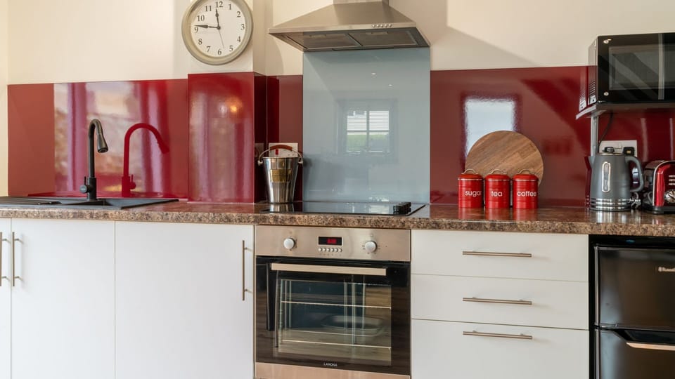 Kitchen, Timber Lodge, Bolthole Retreats