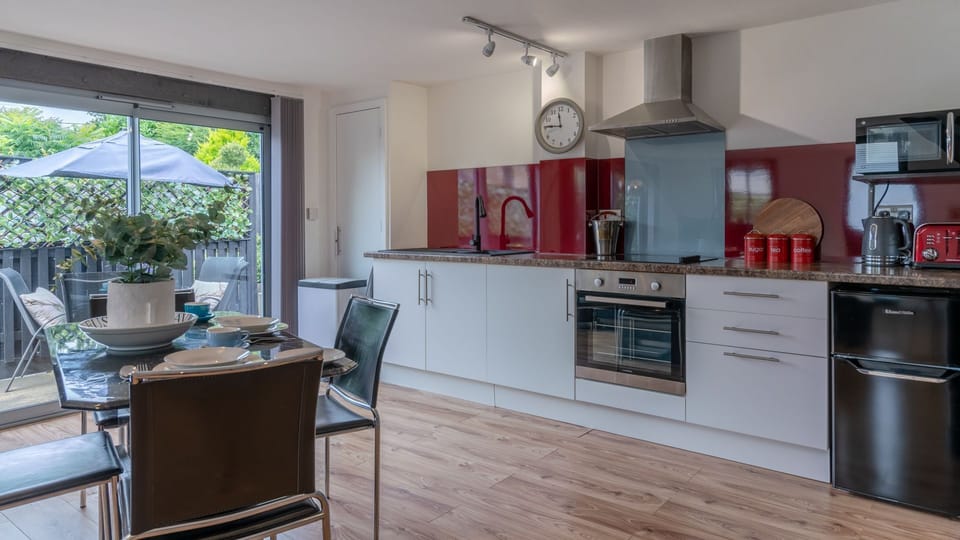 Kitchen, Timber Lodge, Bolthole Retreats