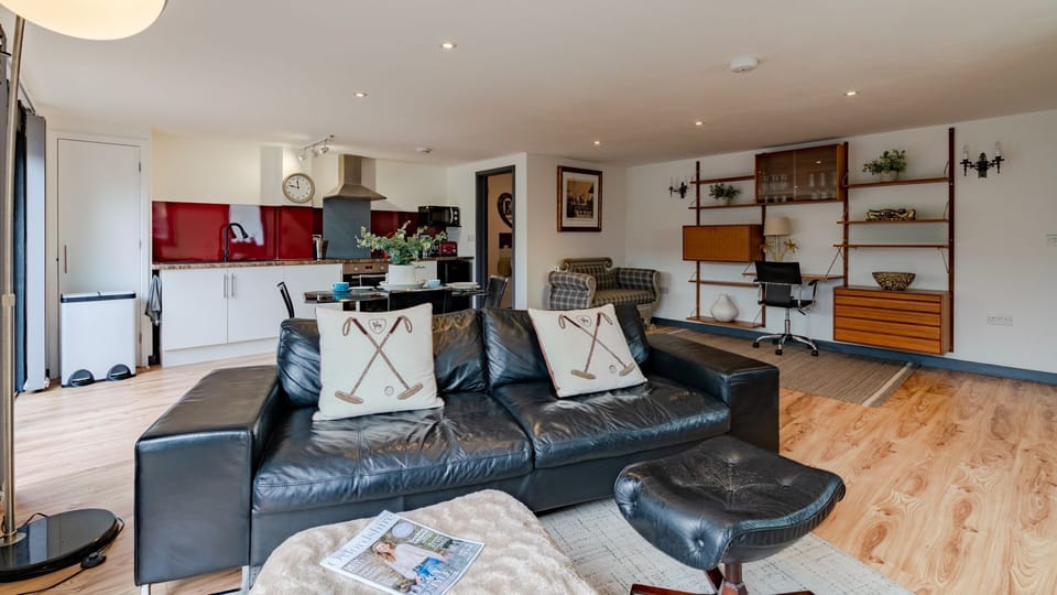 Open-plan Living Area, Timber Lodge, Bolthole Retreats