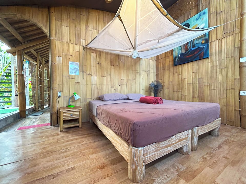 Deluxe Double or Twin Room, 1 Double Bed, Non Smoking, Garden View | In-room safe, free WiFi, bed sheets