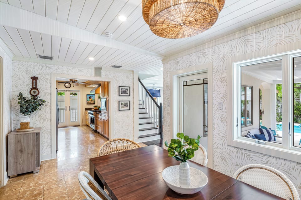 Beautiful Cuban-inspired tile adds to the island feel!