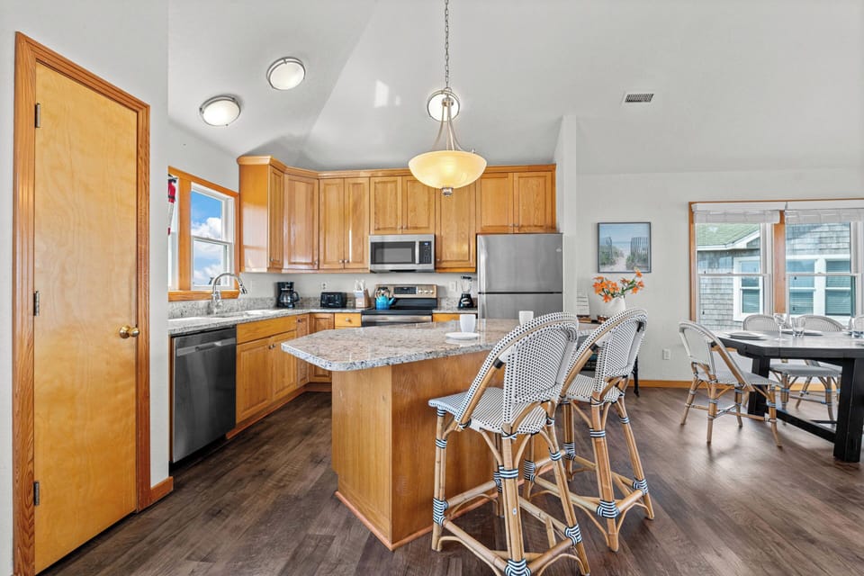 Surf or Sound Realty - 1142 - Island Sky - Kitchen -4-Edit