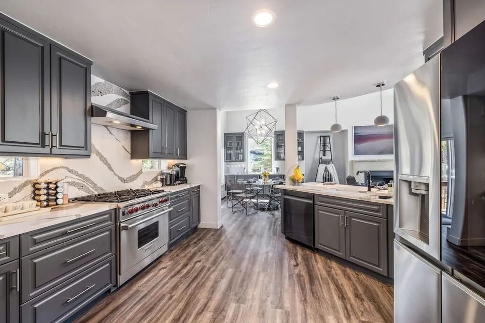 Duplex, 4 Bedrooms | Private kitchen | Coffee/tea maker, fridge, oven, toaster