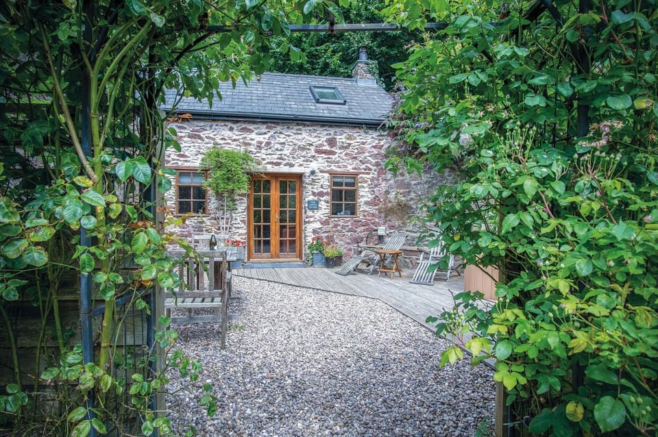 The Apple Store - 1 Bedroom Cottage - St Ishmael's (23393)