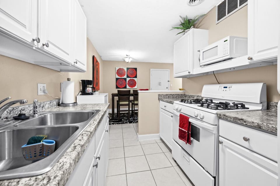 Fully equipped kitchen for cooking convenience