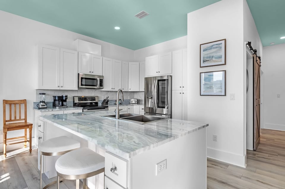 Modern kitchen with all of the essential luxuries.
