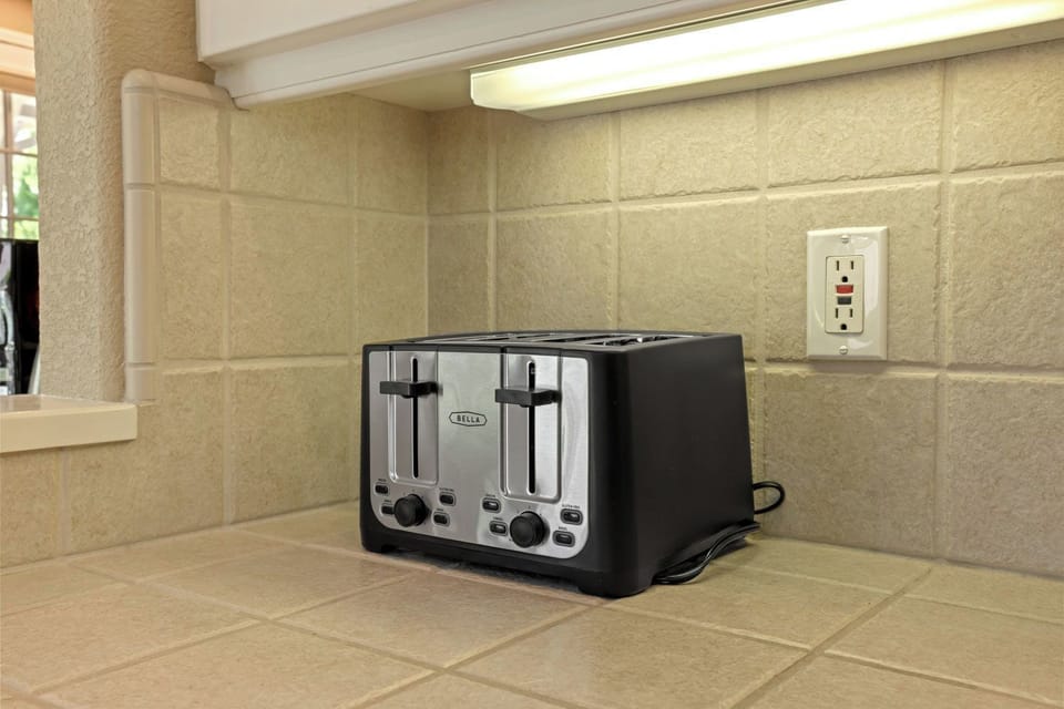 4 slice toaster