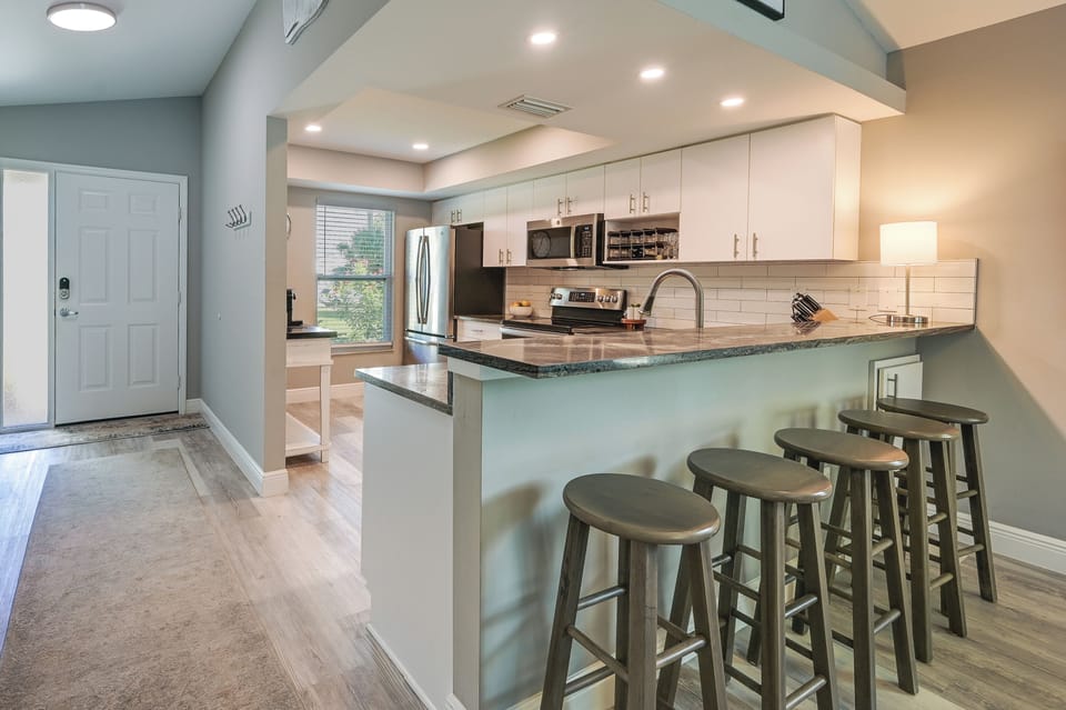 Kitchen | Coffee Pot | Nespresso | Complimentary Coffee | Blender