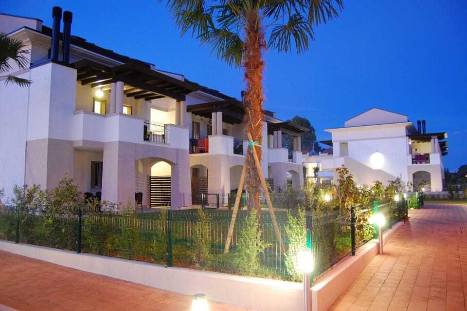 Apartment, 1 Bedroom, Pool View | Exterior