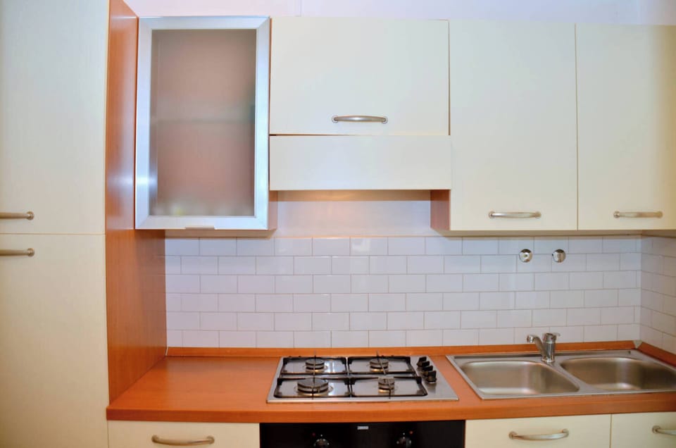 Apartment, 3 Bedrooms, Garden View | Interior