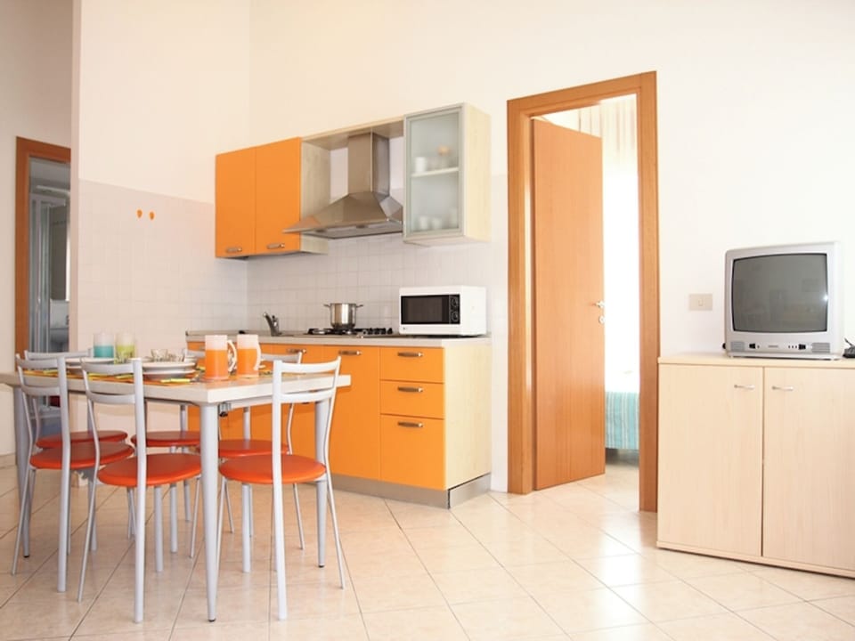 Apartment, 2 Bedrooms, Balcony, Ocean View | Interior