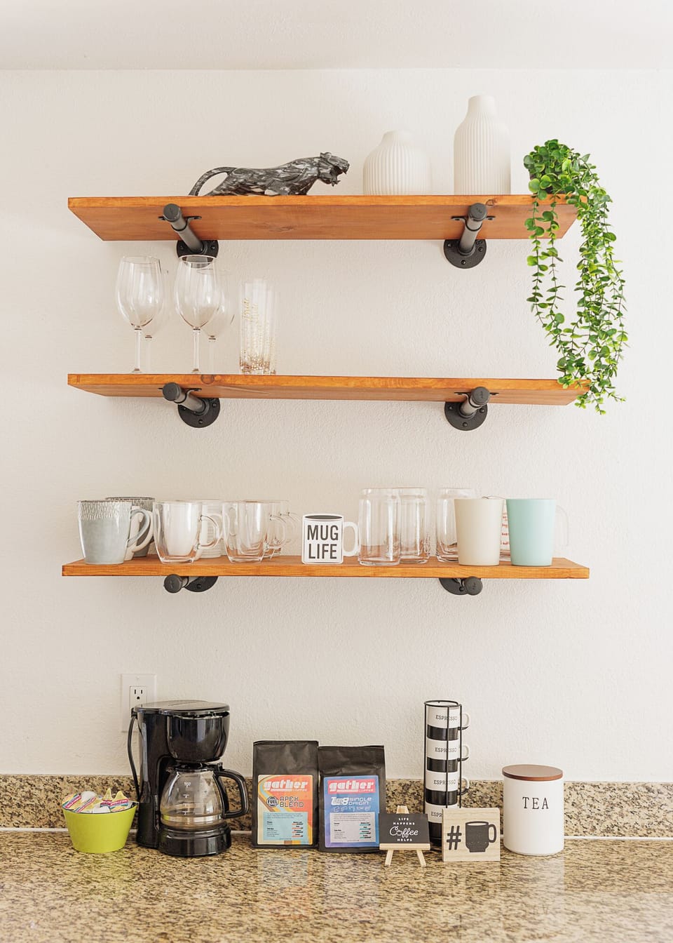 Coffee and tea station