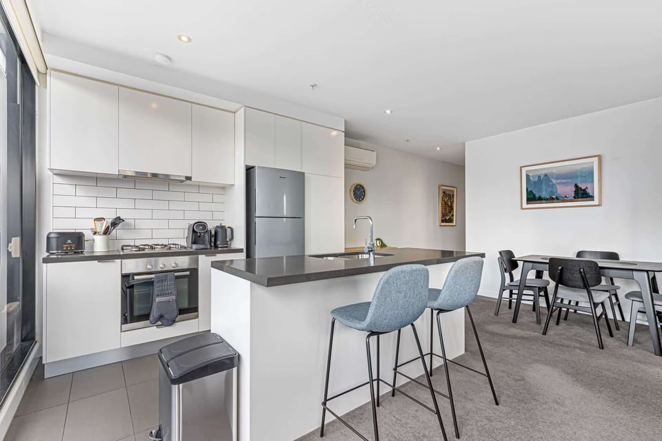 Kitchen/Dining Area