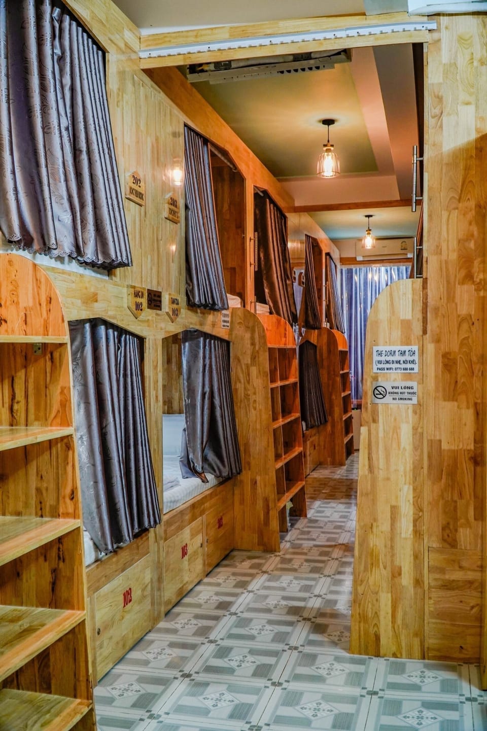 Design Shared Dormitory | Premium bedding, memory foam beds, in-room safe, individually decorated