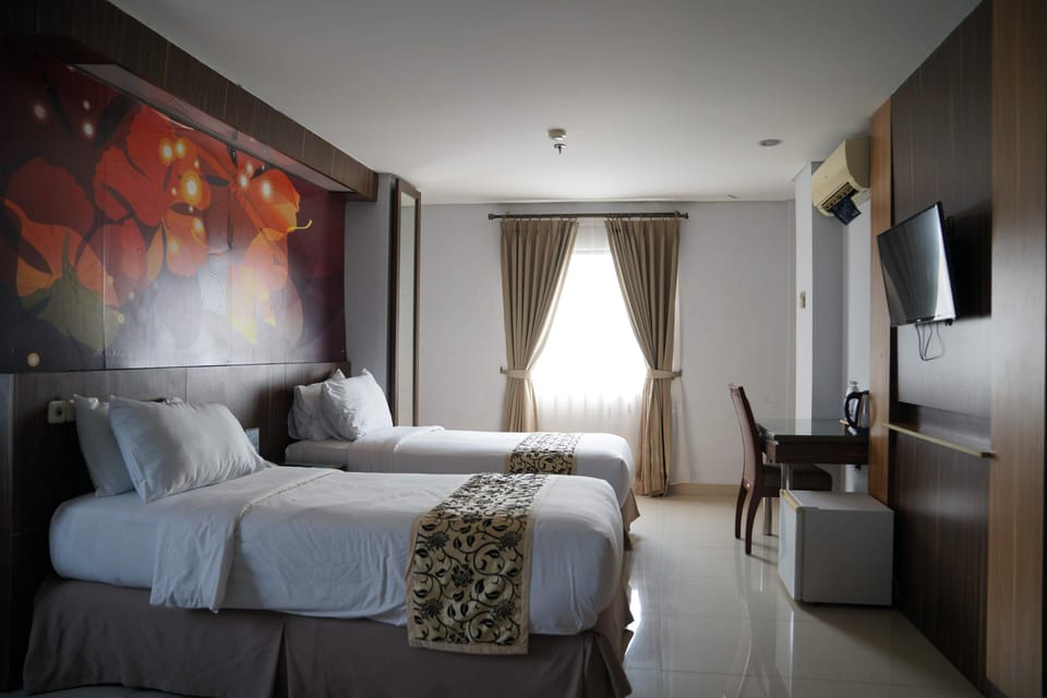 Suite (Twin) | Desk, free WiFi, bed sheets, wheelchair access