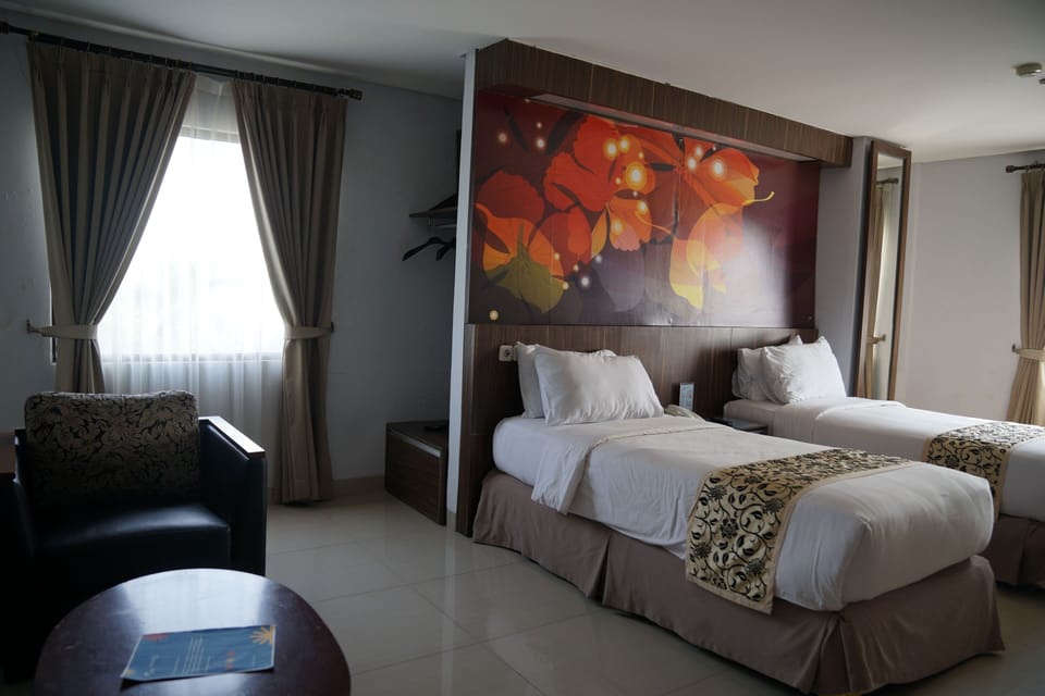 Suite (Twin) | Desk, free WiFi, bed sheets, wheelchair access