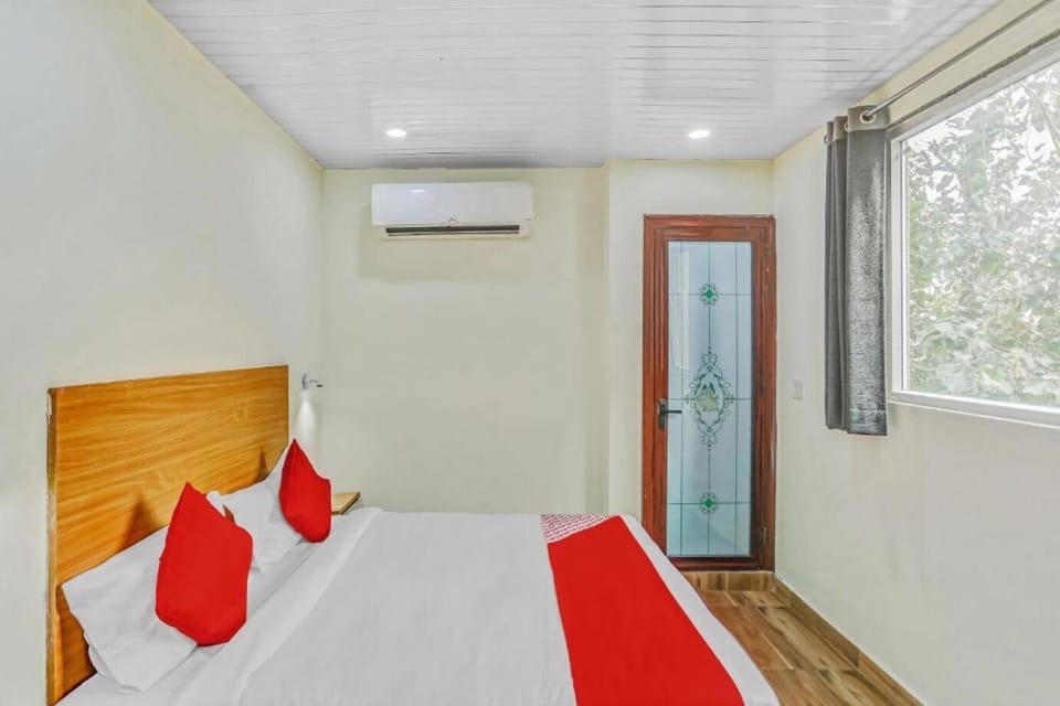 Deluxe Room | 1 bedroom, free WiFi