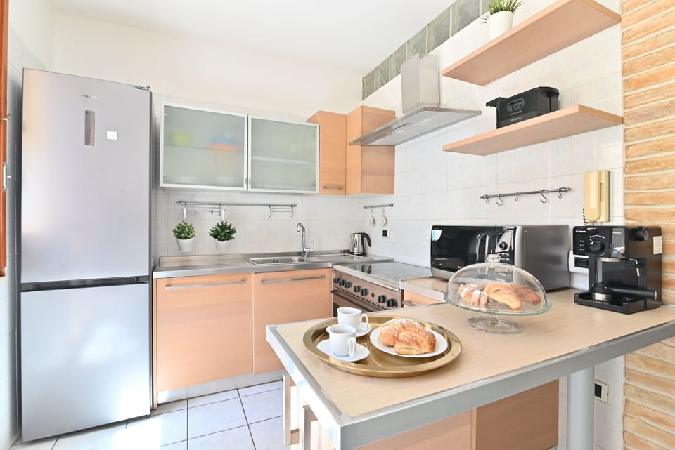 City Apartment | Private kitchen | Highchair