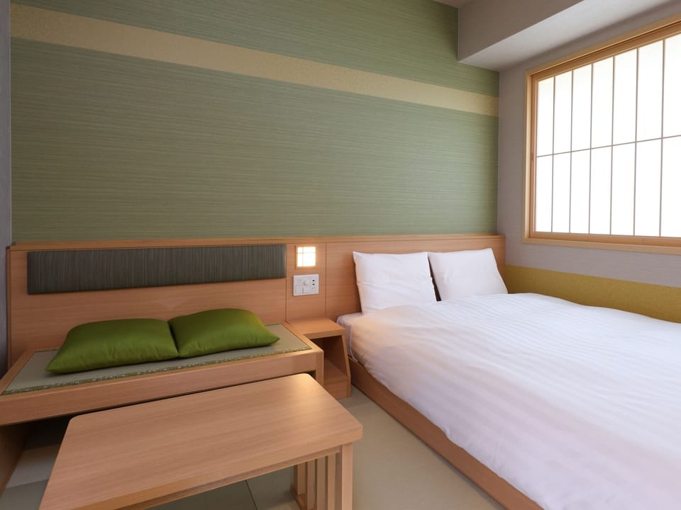 Desk, WiFi (free), bed sheets