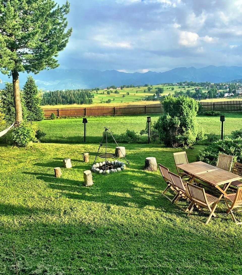 House, 3 Bedrooms, Fireplace, Mountain View | Garden