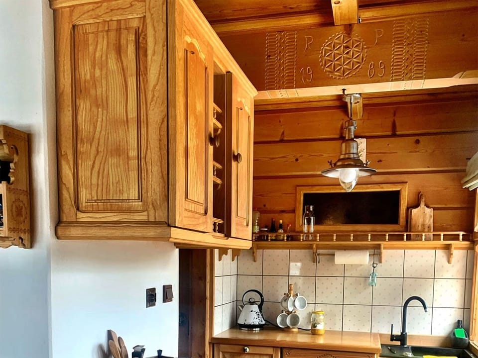 House, 3 Bedrooms, Fireplace, Mountain View | Interior