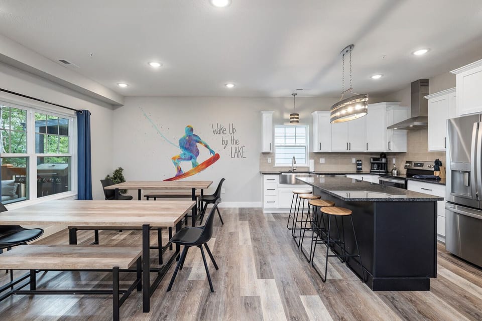 Wake up at Lakeside-Welcome