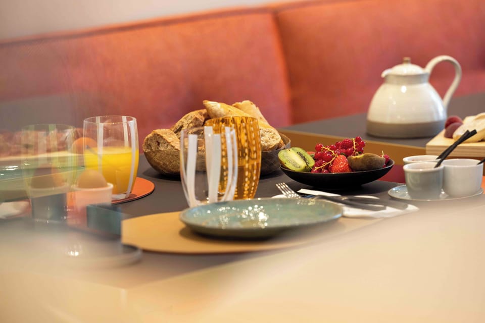 Daily continental breakfast for a fee