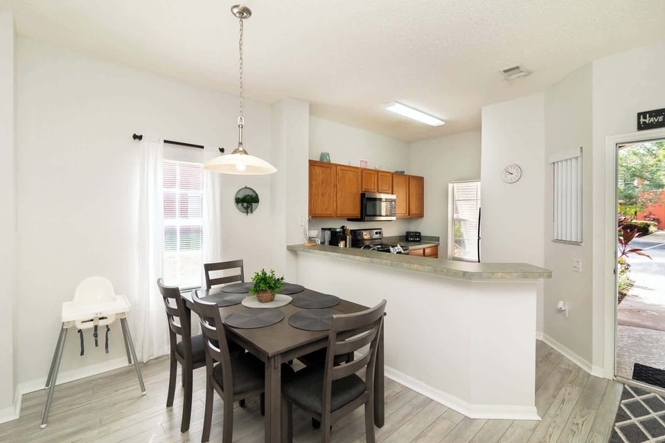Townhome, Multiple Beds, Patio, Garden View (The Emerald Cove) | Dining