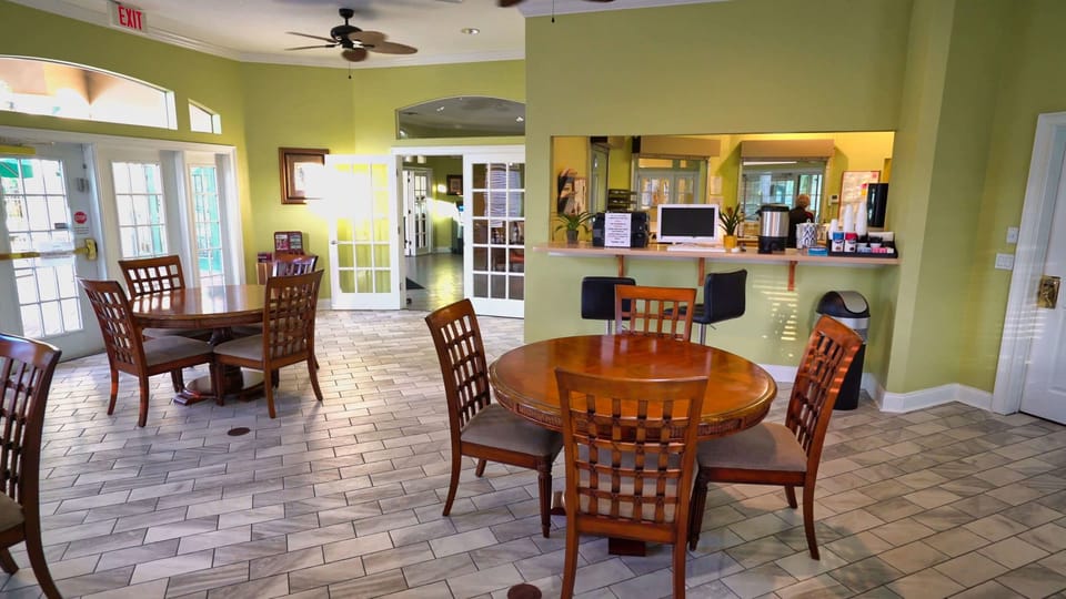 Townhome, Multiple Beds, Patio, Garden View (The Emerald Cove) | Dining