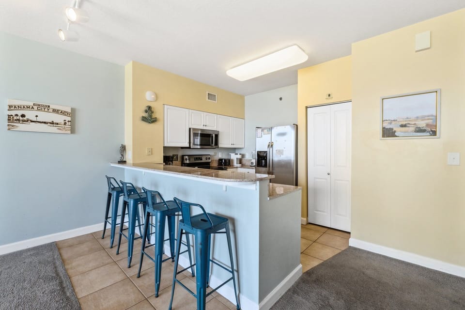 15-web-or-mls-9900-s-thomas-dr-2219