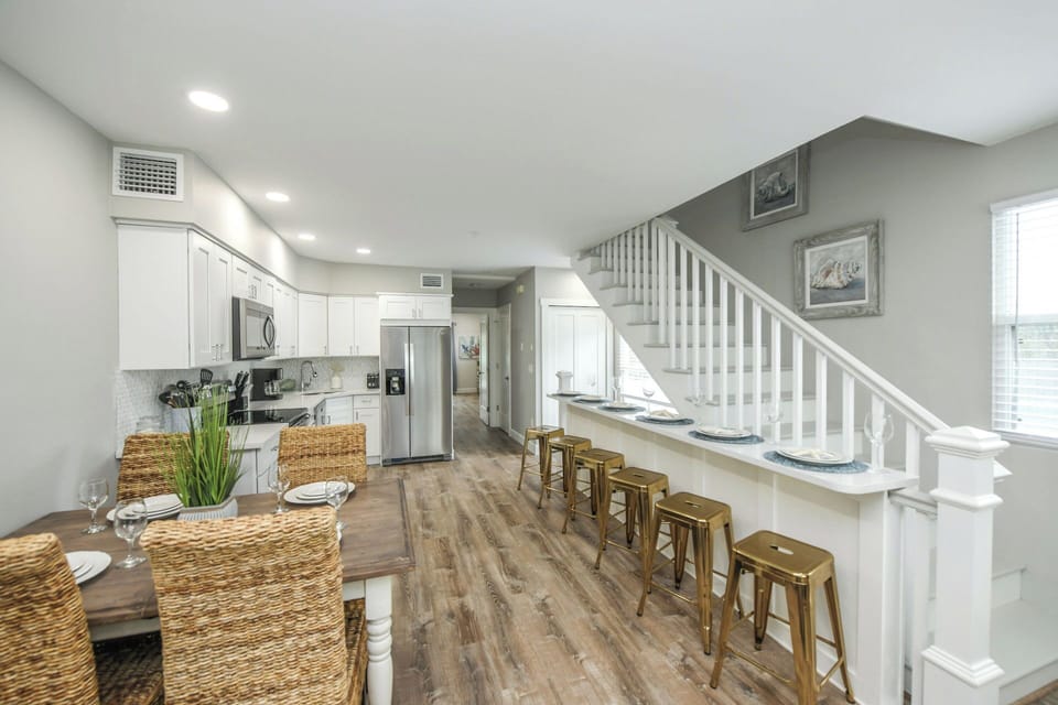 East Unit - Kitchen