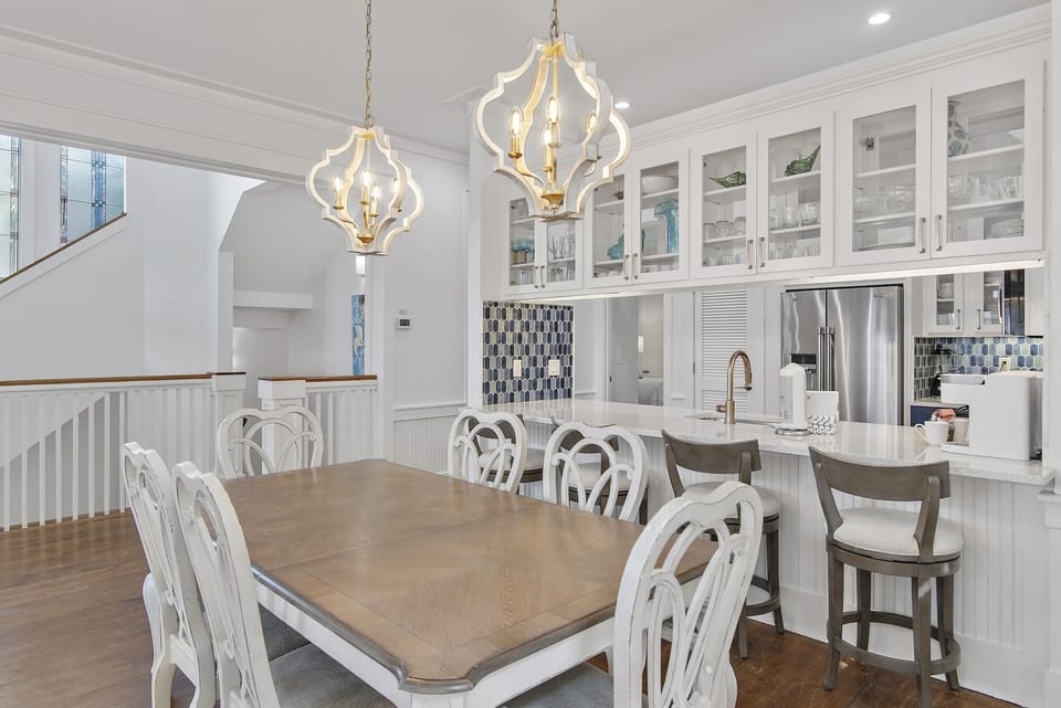  Second Floor Dining Area