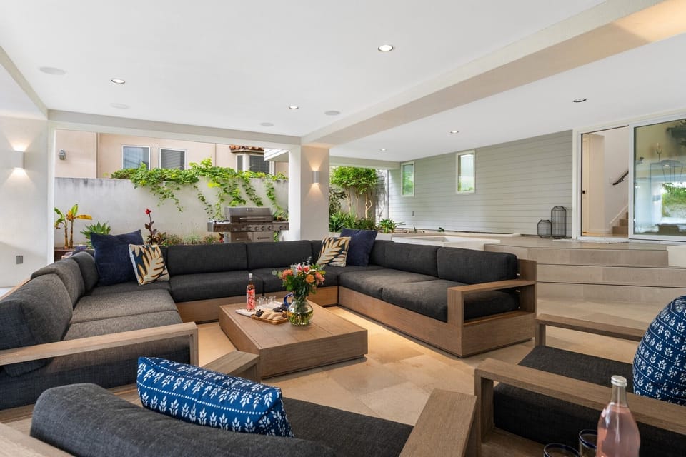 Outdoor living room