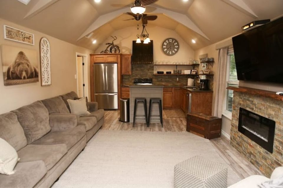 You will feel at home in the cozy, well- appointed living & kitchen areas.