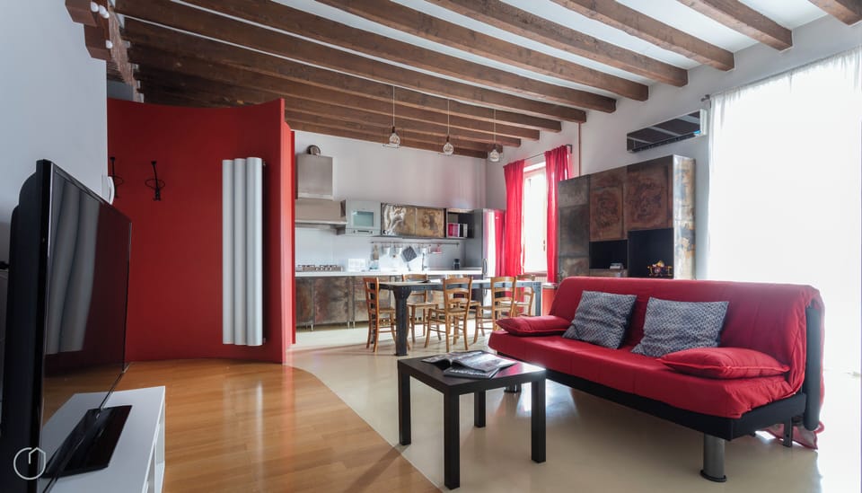 Apartment (1 Bedroom) | Living area | TV