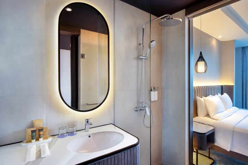 Shower, rainfall showerhead, eco-friendly toiletries, hair dryer