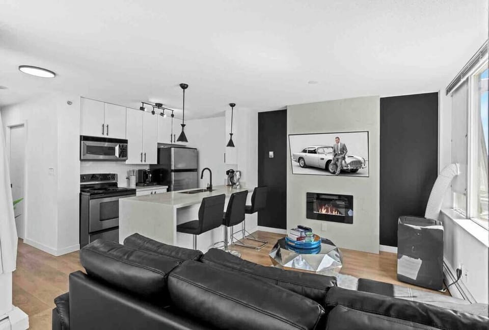 To open concept design living area allows you to change your settings quickly without missing a moment of fun.