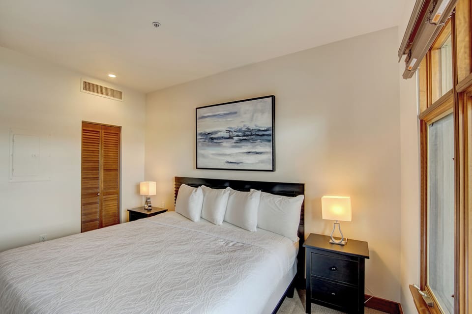 Bedroom with King Bed