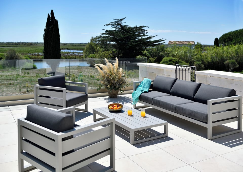 Superior Room, 1 King Bed, Terrace, Partial Lake View | Terrace/patio