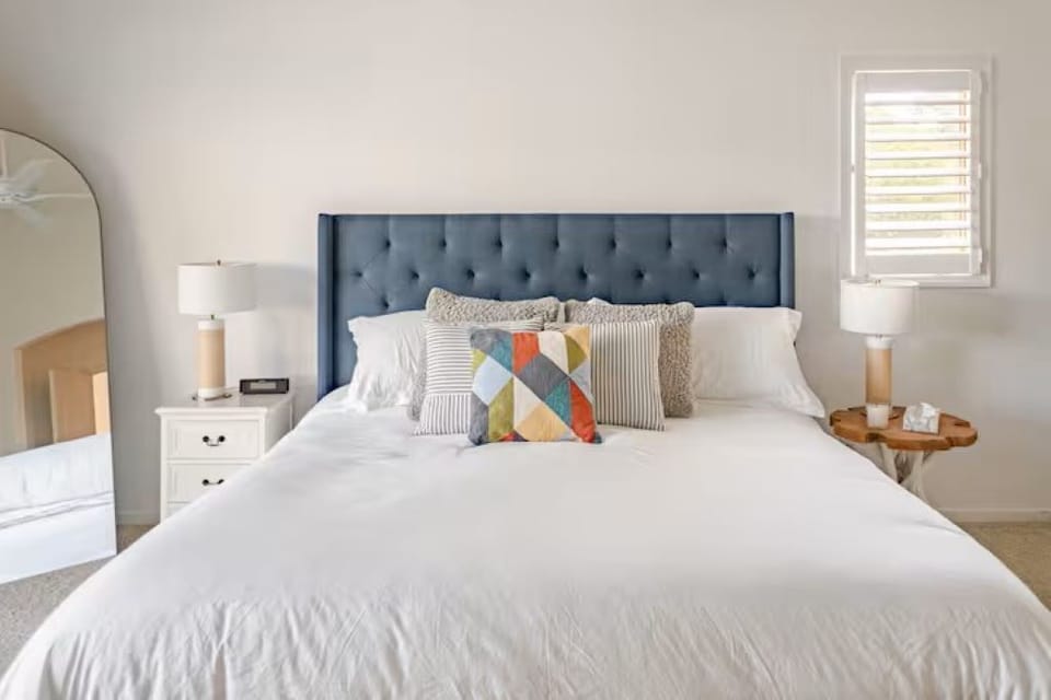 master king bedroom