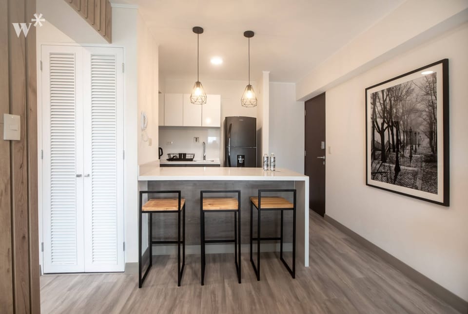 Apartment (902) | Living area | 40-inch Smart TV with cable channels