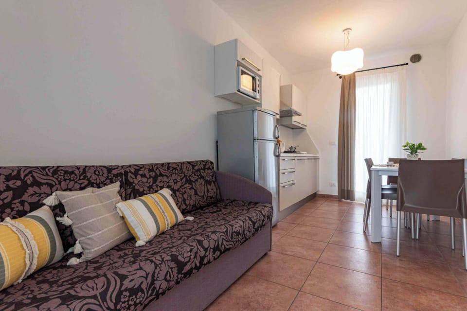 Apartment, 3 Bedrooms, Terrace | Living room