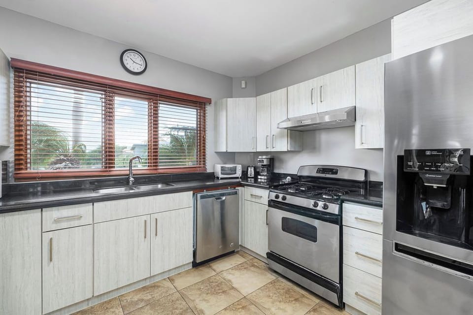 Amazing 4BR4BA Villa w/ Pool & BirdSanctuary Views (13524)