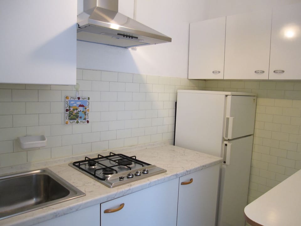 Apartment, 1 Bedroom, Balcony, Garden View | Interior