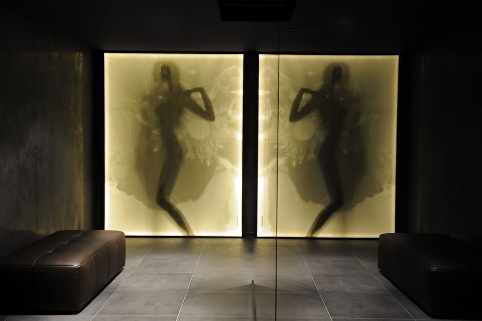Sauna, steam room, body treatments, body wraps, body scrubs, facials