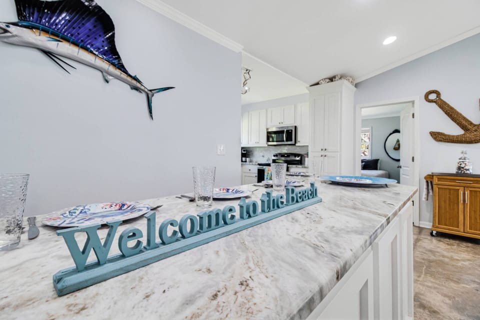Welcome to the Beach & the Cottage where you will make Long-Lasting "Ocean Memories".