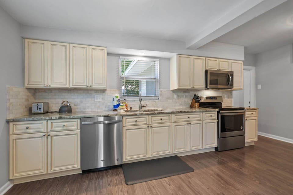 Updated Kitchen with All the Conveniences of Home!