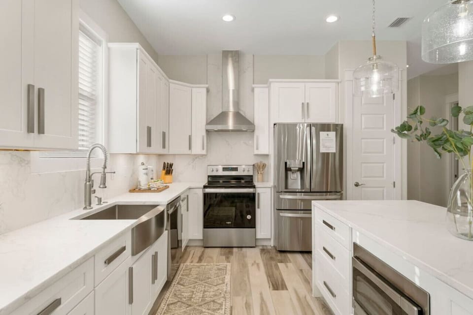 Large Open Kitchen